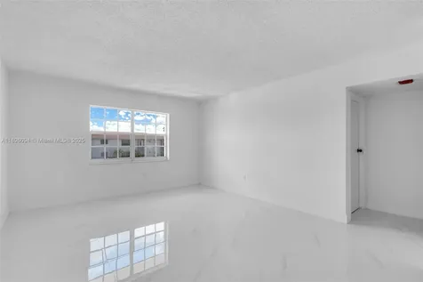 4050 NW 135th Street Opa-Locka FL 33054