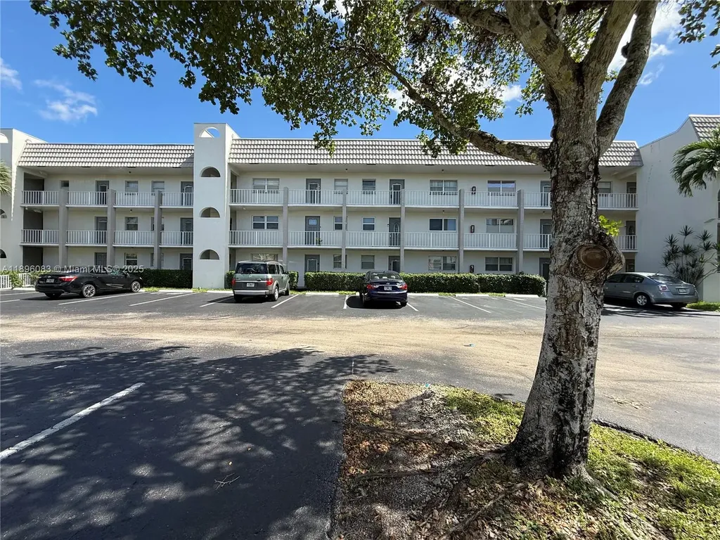 8450 Sunrise Lakes Boulevard Sunrise FL 33322