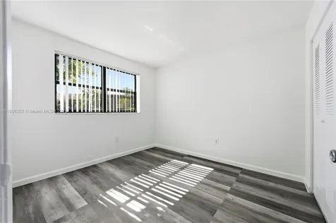 9877 Nob Hill Court Sunrise FL 33351