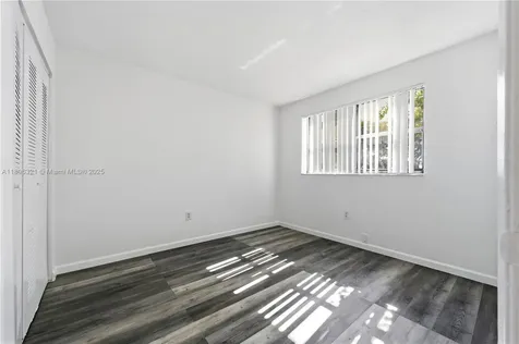 9877 Nob Hill Court Sunrise FL 33351