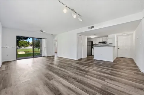 9877 Nob Hill Court Sunrise FL 33351