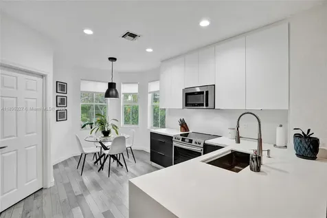 1725 Winterberry Lane Weston FL 33327