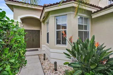 1725 Winterberry Lane Weston FL 33327
