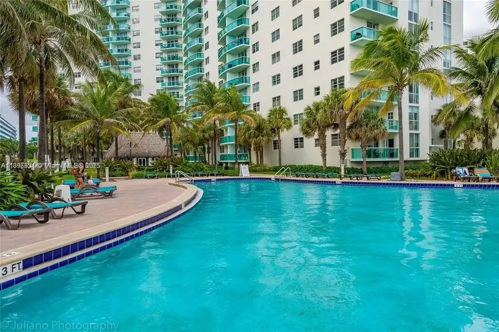 3901 S Ocean Drive Hollywood FL 33019
