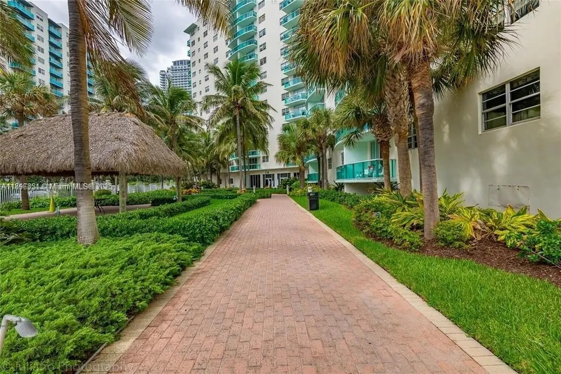 3901 S Ocean Drive Hollywood FL 33019