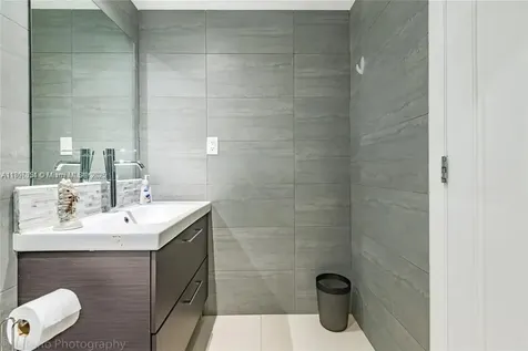 3901 S Ocean Drive Hollywood FL 33019