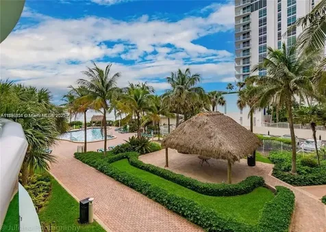 3901 S Ocean Drive Hollywood FL 33019