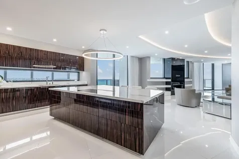 18555 Collins Avenue Sunny Isles Beach FL 33160