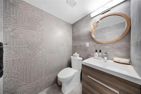 5838 Collins Avenue Miami Beach FL 33140