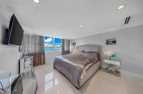 5838 Collins Avenue Miami Beach FL 33140