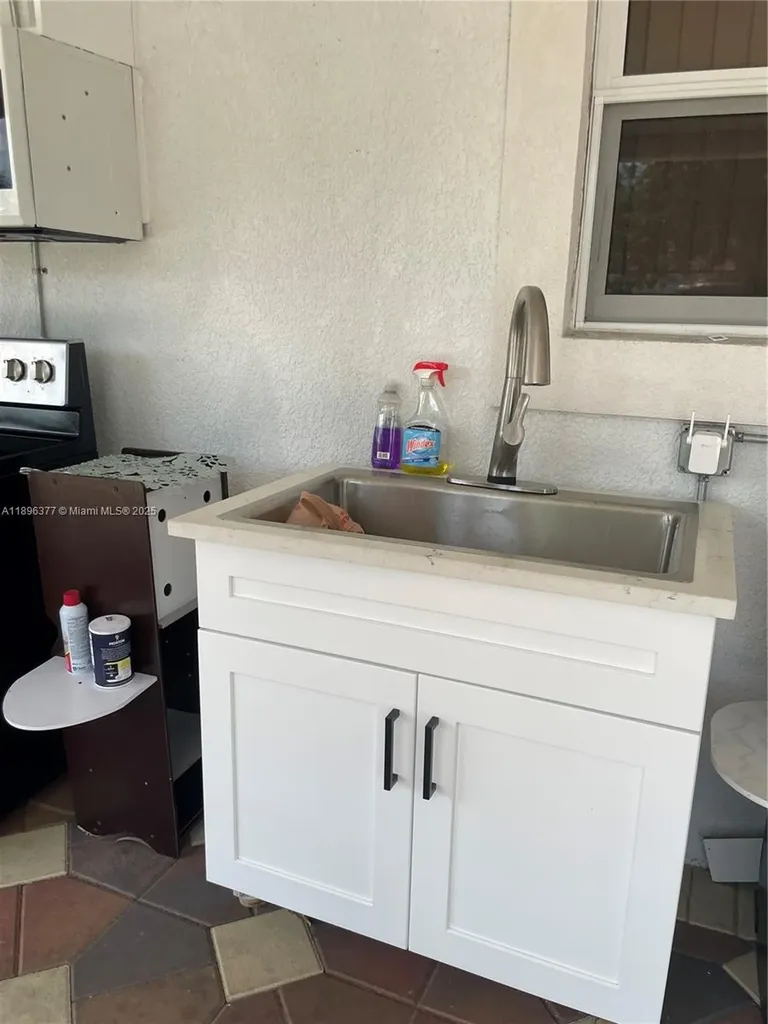 240 NE 27th Street Pompano Beach FL 33064