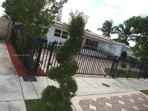 240 NE 27th Street Pompano Beach FL 33064