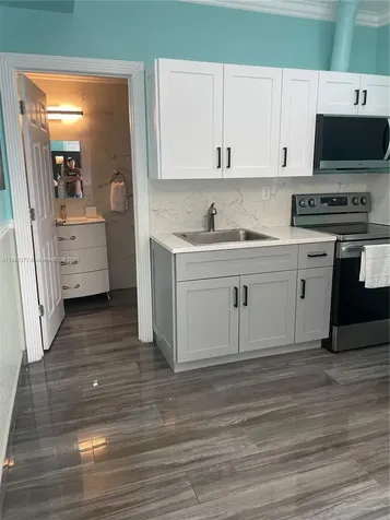 240 NE 27th Street Pompano Beach FL 33064
