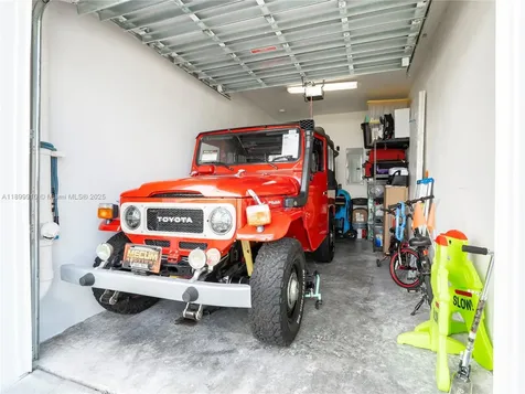 10245 NW 63rd Terrace Doral FL 33178