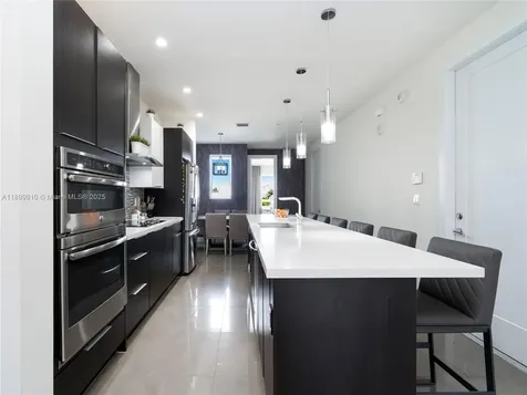 10245 NW 63rd Terrace Doral FL 33178