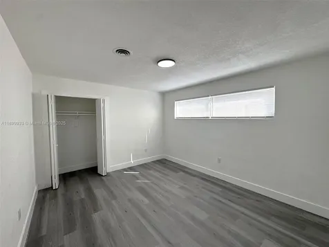 275 NE 173rd Street North Miami Beach FL 33162
