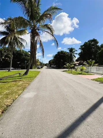 275 NE 173rd Street North Miami Beach FL 33162