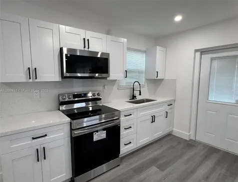 275 NE 173rd Street North Miami Beach FL 33162