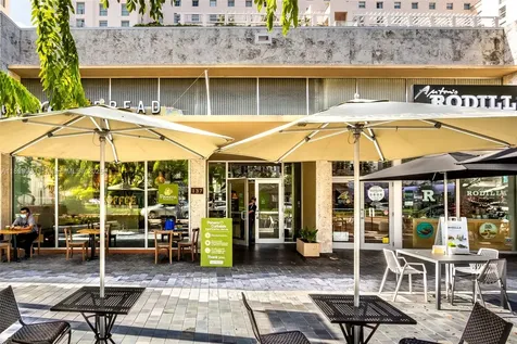 137 Miracle Mile Coral Gables FL 33134