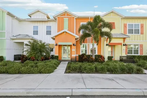 2971 Castaway Lane Kissimmee FL 34747
