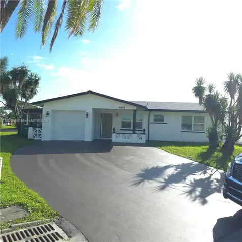 4404 NW 46th Way Tamarac FL 33319
