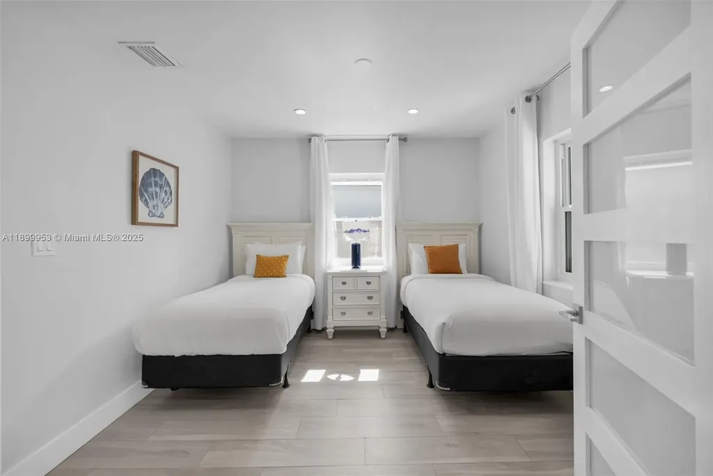 1315 NE 16th Avenue Fort Lauderdale FL 33304