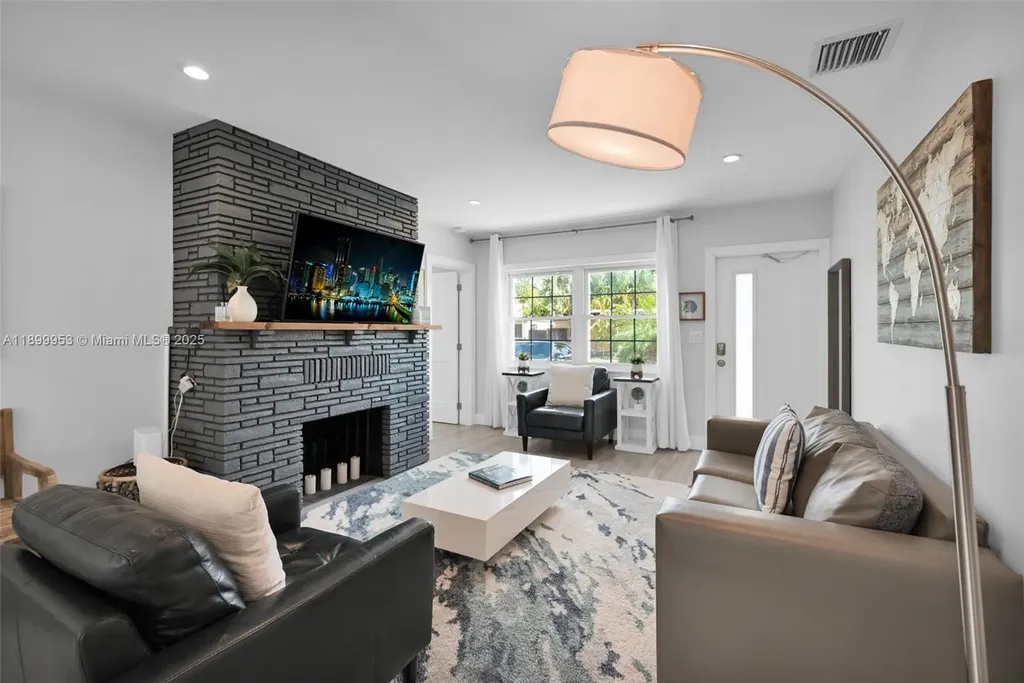 1315 NE 16th Avenue Fort Lauderdale FL 33304