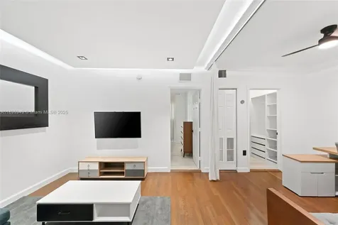 1515 West Avenue Miami Beach FL 33139
