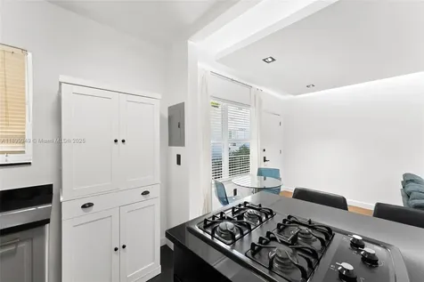 1515 West Avenue Miami Beach FL 33139
