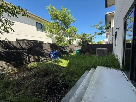 1159 NW 1st Street Florida City FL 33034