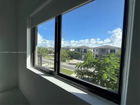 1159 NW 1st Street Florida City FL 33034
