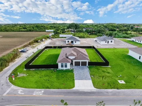 19504 SW 324th Street Homestead FL 33030