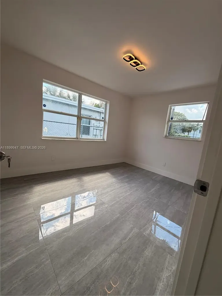 809 NW 12th Avenue Fort Lauderdale FL 33311