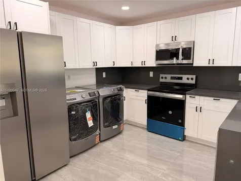 809 NW 12th Avenue Fort Lauderdale FL 33311