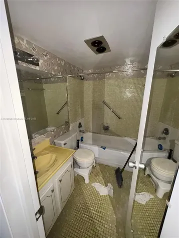211 Coventry I West Palm Beach FL 33417