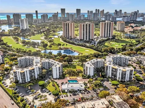 20500 W Country Club Drive Aventura FL 33180