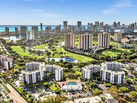 20500 W Country Club Drive Aventura FL 33180