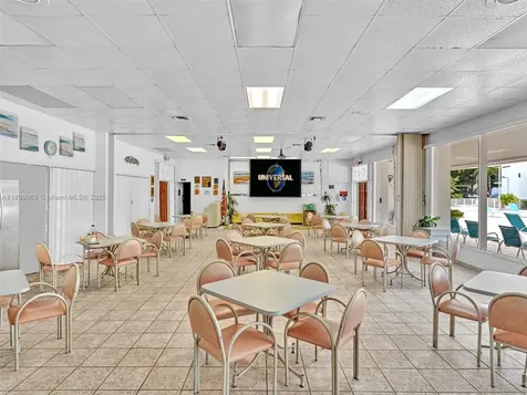 20500 W Country Club Drive Aventura FL 33180