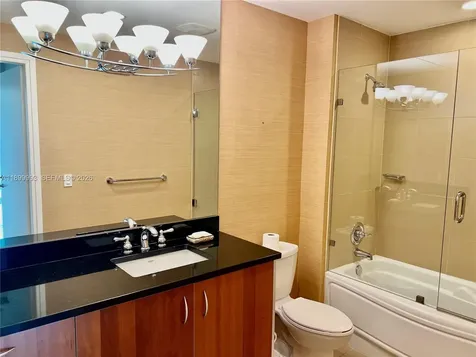 300 S Biscayne Boulevard Miami FL 33131