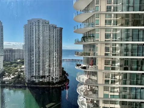 300 S Biscayne Boulevard Miami FL 33131