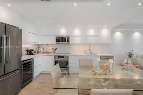 2301 Collins Avenue Miami Beach FL 33139
