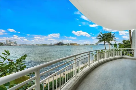 848 Brickell Key Drive Miami FL 33131