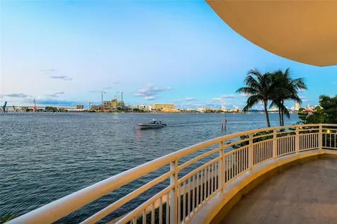 848 Brickell Key Drive Miami FL 33131