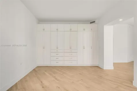 848 Brickell Key Drive Miami FL 33131
