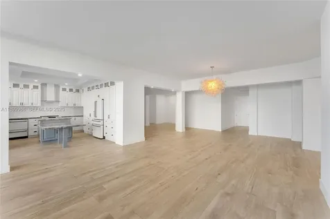 848 Brickell Key Drive Miami FL 33131