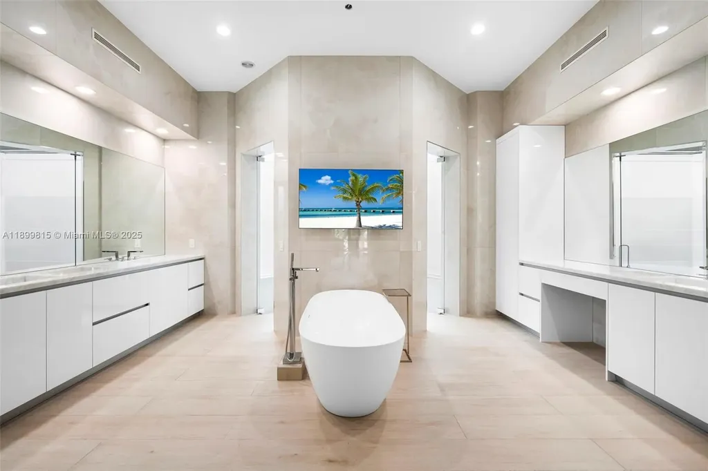 2800 NE 40th Street Fort Lauderdale FL 33308