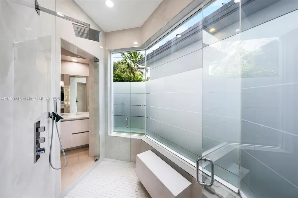 2800 NE 40th Street Fort Lauderdale FL 33308