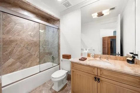 2800 NE 40th Street Fort Lauderdale FL 33308