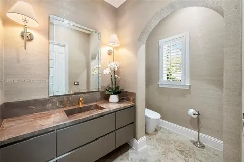 2800 NE 40th Street Fort Lauderdale FL 33308