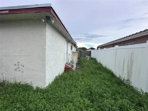 2760 NW 11th Court Fort Lauderdale FL 33311